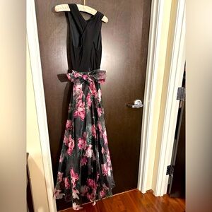 Eliza J NWOT Elegant Black and Pink Floral Dress Size 8